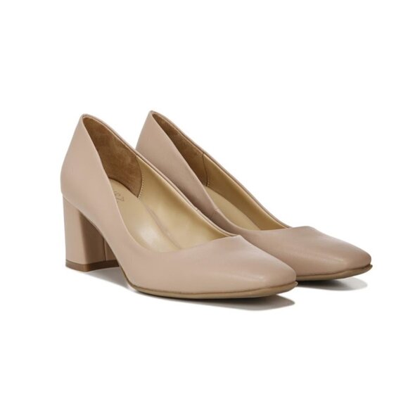 Naturalizer Warner Square Toe Pump (Wide) - Picture 5 of 13